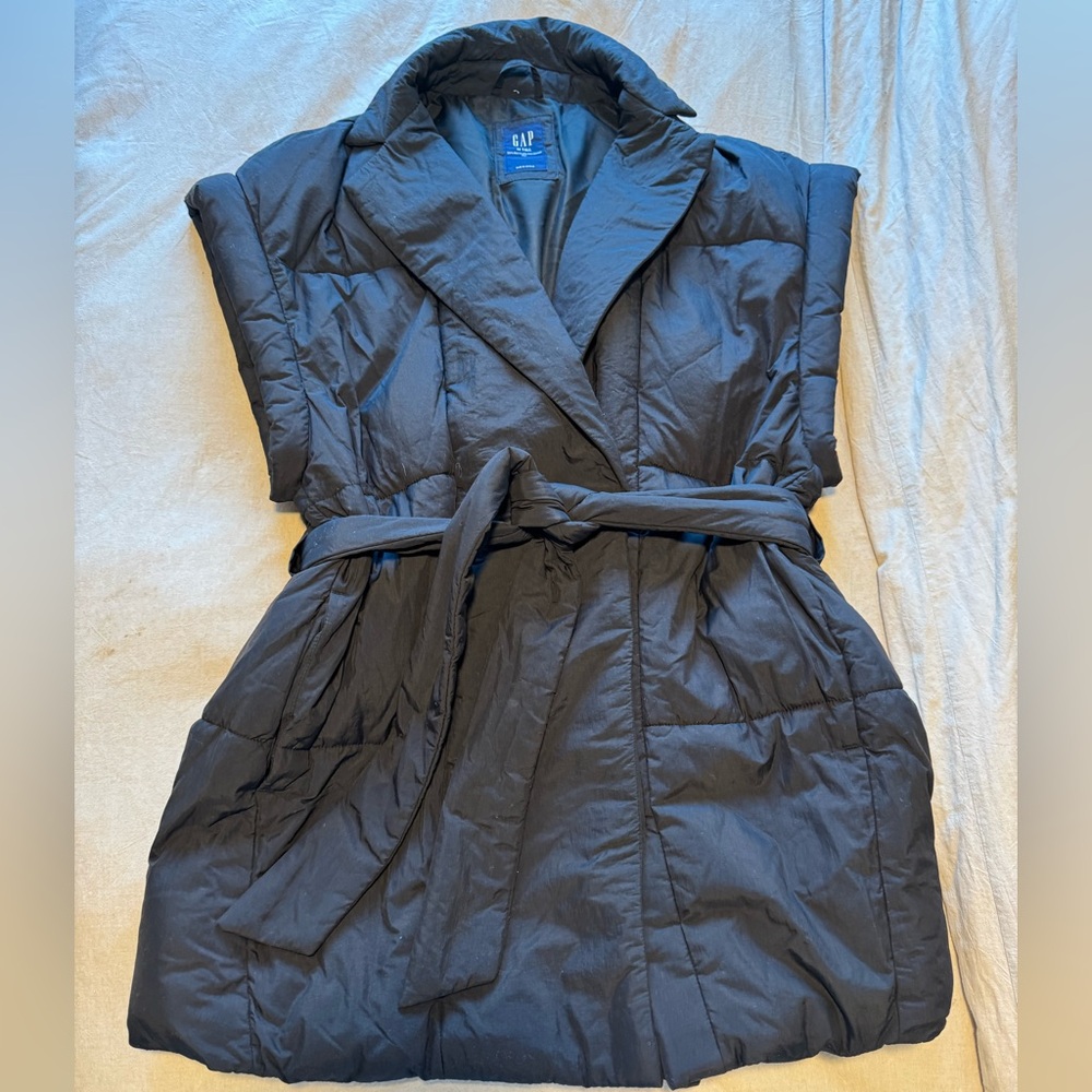 GAP Black Duvet Wrap Puffer Vest - Medium Tall